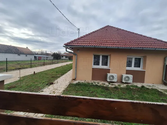Eladó ház Nagyszokoly 99 nm