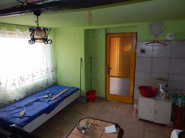 Eladó ház Gige 34 nm