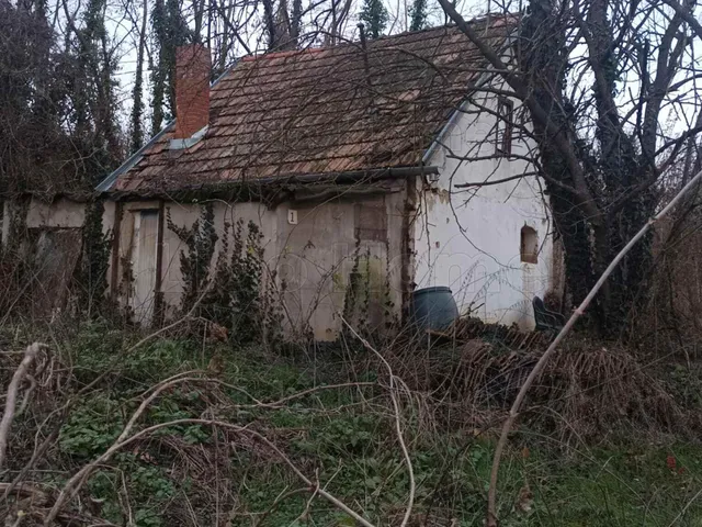 Eladó ház Zselickislak 30 nm