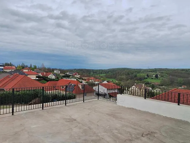 Eladó ház Kaposvár, Rómahegy 384 nm