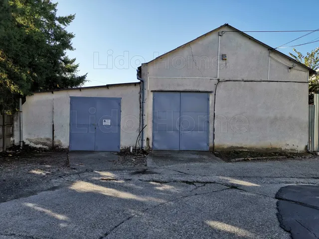 Eladó kereskedelmi és ipari ingatlan Kaposvár 283 nm
