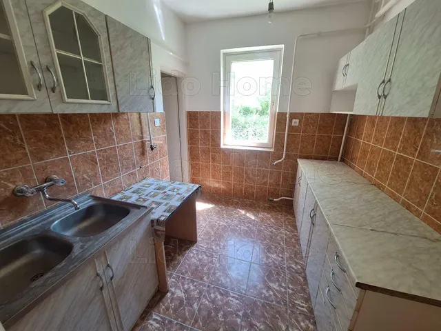 Eladó ház Kaposvár, Várdomb 200 nm