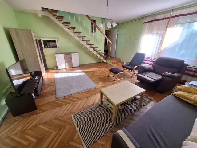 Eladó lakás Kaposvár, Donner 103 nm