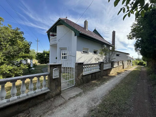 Eladó üdülő és hétvégi ház Igal 110 nm