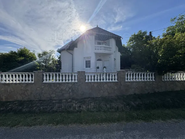 Eladó üdülő és hétvégi ház Igal 110 nm
