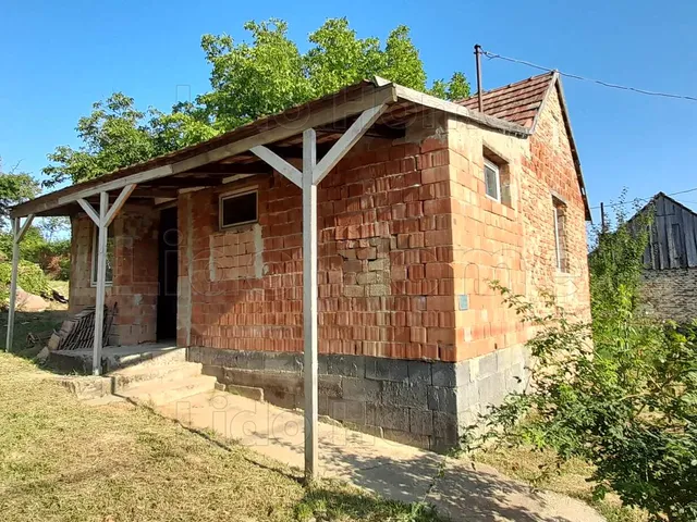 Eladó mezőgazdasági ingatlan Kaposvár 40 nm
