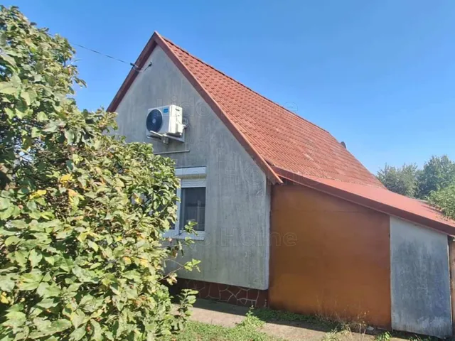 Eladó mezőgazdasági ingatlan Kaposvár, Toponár 40 nm