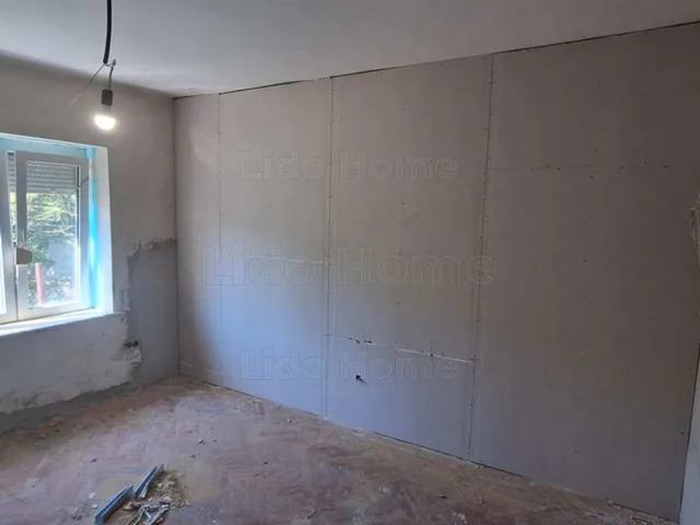 Eladó ház Kaposvár, Ivánfahegy 66 nm