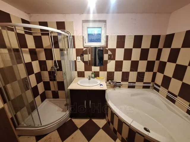 Eladó ház Kisbajom 57 nm