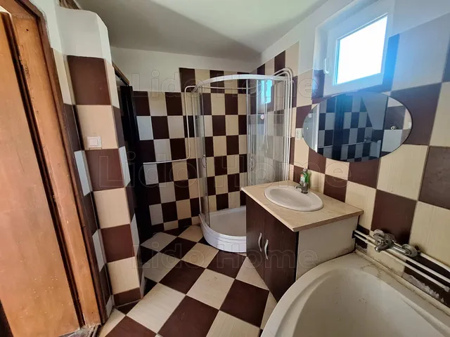 Eladó ház Kisbajom 57 nm