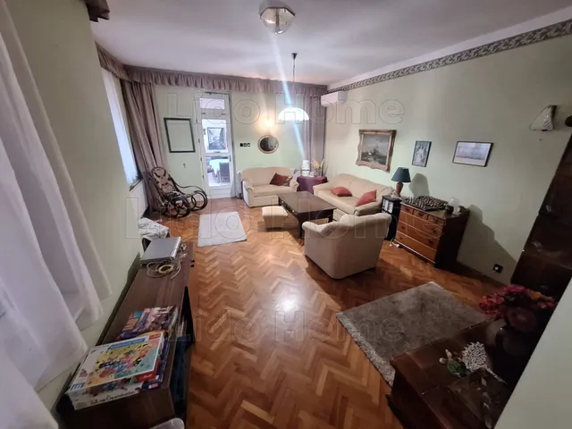 Eladó ház Kaposvár, Kaposfüred 270 nm