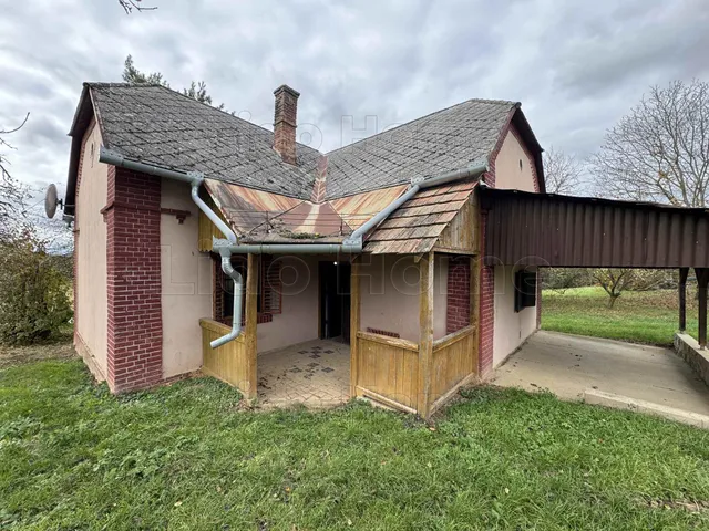 Eladó üdülő és hétvégi ház Somogyaszaló 76 nm