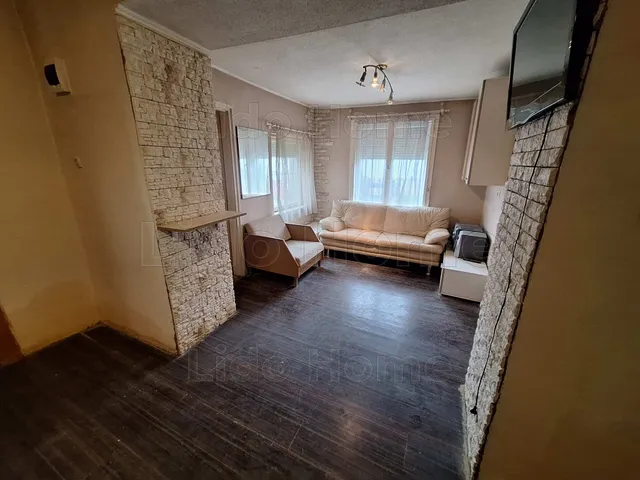 Eladó ház Tab 60 nm