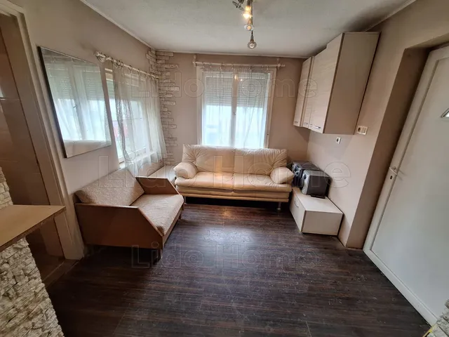 Eladó ház Tab 60 nm