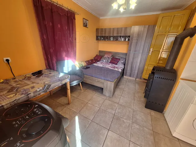 Eladó mezőgazdasági ingatlan Kaposvár, Ivánfahegy 20 nm