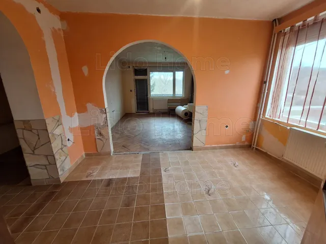 Eladó ház Kaposvár, Cser 170 nm