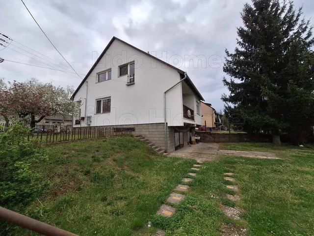 Eladó ház Kaposvár, Cser 170 nm