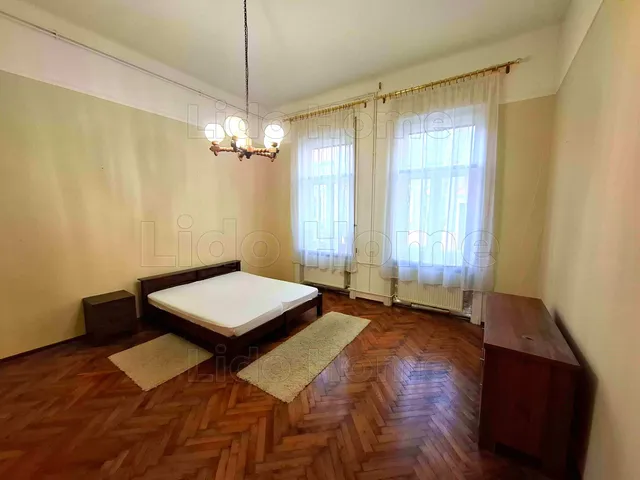 Eladó lakás Kaposvár, Belváros 129 nm