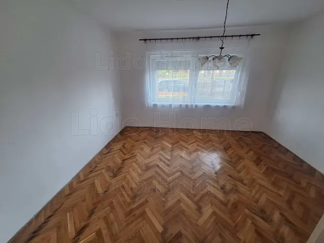 Eladó ház Baté 90 nm