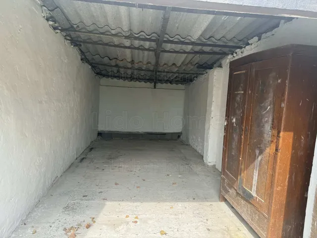 Eladó garázs Kaposvár, Belváros 15 nm