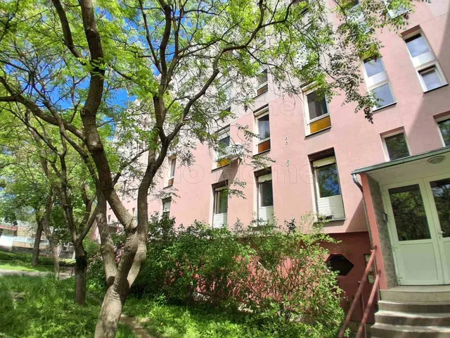 Eladó lakás Kaposvár, Béke-Füredi lakótelep 61 nm