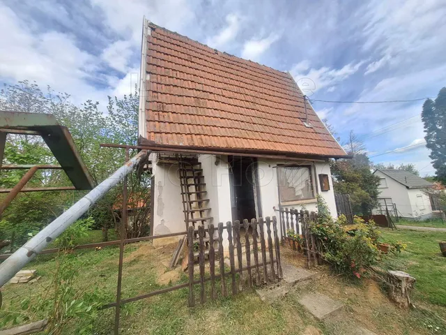 Eladó mezőgazdasági ingatlan Kaposvár, Zselic-kertváros 25 nm