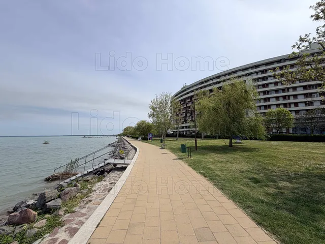 Eladó lakás Siófok, Aranypart 66 nm