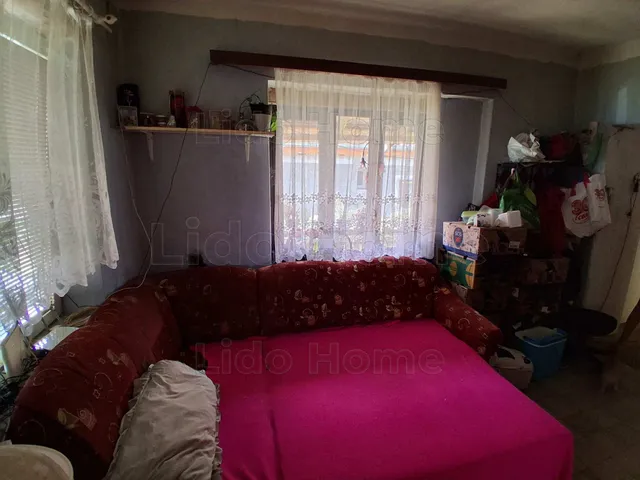 Eladó ház Gamás 70 nm