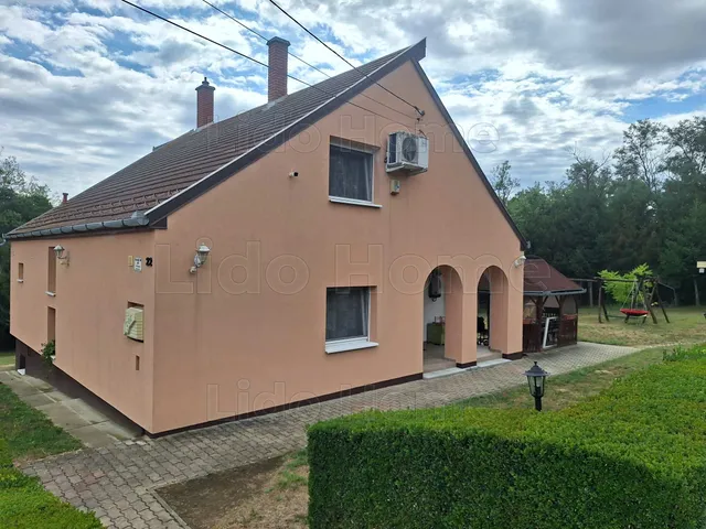 Eladó ház Osztopán 150 nm