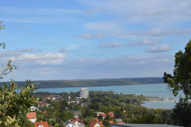 Eladó telek Balatonalmádi 739 nm