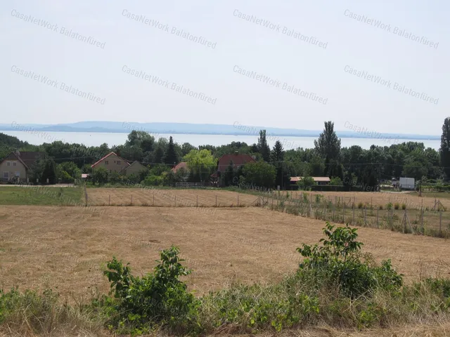 Eladó telek Balatonrendes 7409 nm