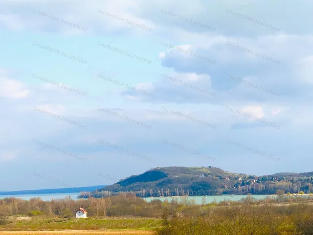 Eladó mezőgazdasági ingatlan Balatonfüred 5800 nm