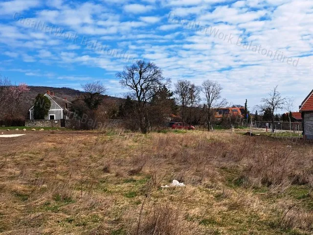 Eladó telek Dörgicse 1500 nm