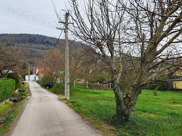 Eladó telek Badacsonytördemic 800 nm