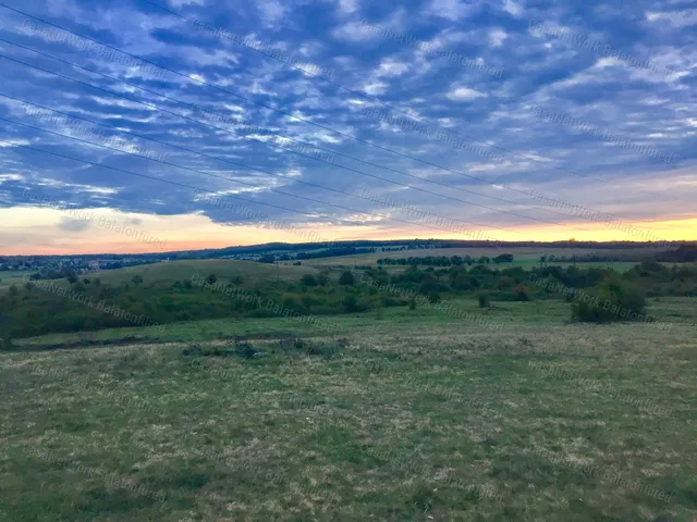 Eladó mezőgazdasági ingatlan Balatonszabadi 2103 nm