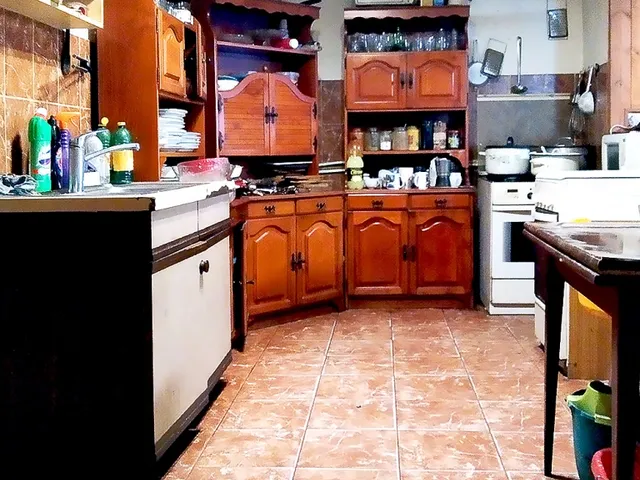 Eladó ház Tét 180 nm