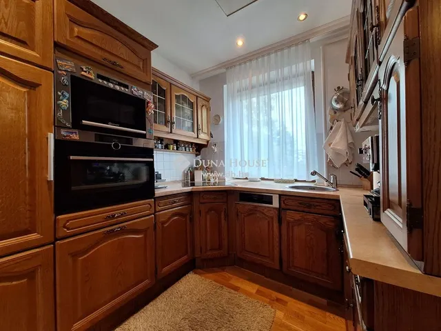 Eladó lakás Győr, Nádorváros 91 nm