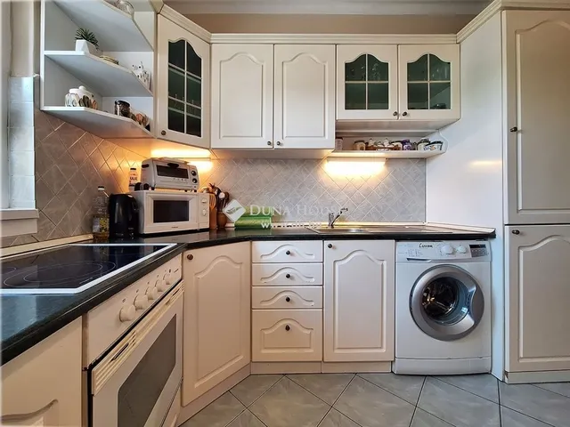 Eladó lakás Győr, Nádorváros 70 nm