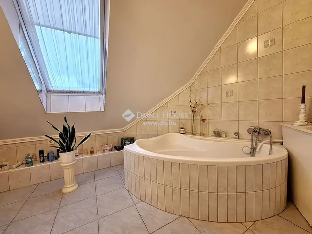 Eladó lakás Győr, Szabadhegy 103 nm