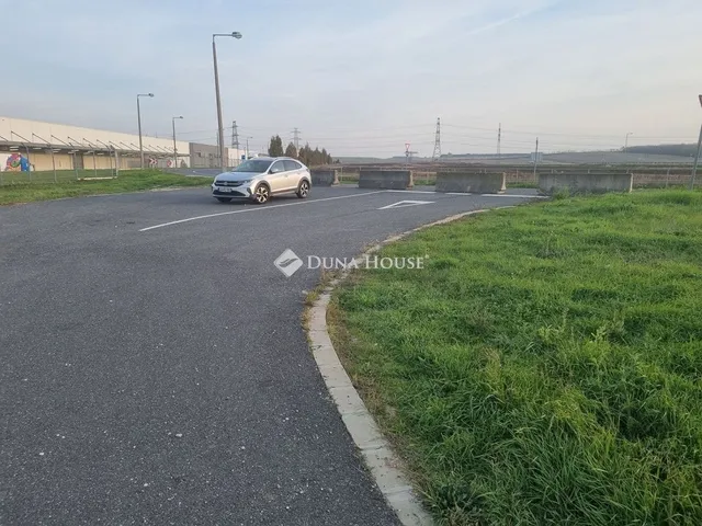Eladó kereskedelmi és ipari ingatlan Győr, Ipari park 11908 nm