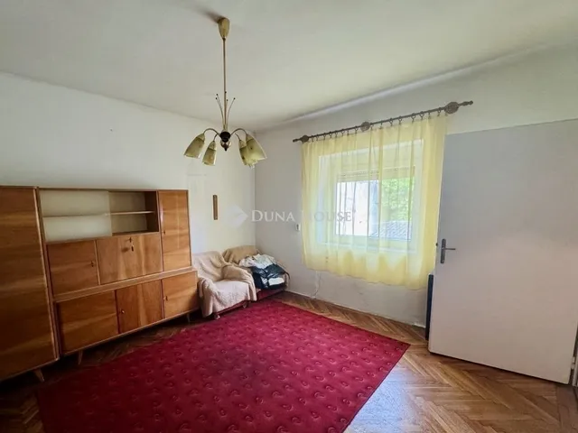 Eladó lakás Komárom 75 nm