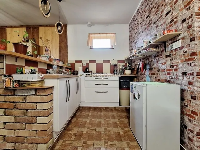 Eladó ház Ajka, Padragkút 77 nm