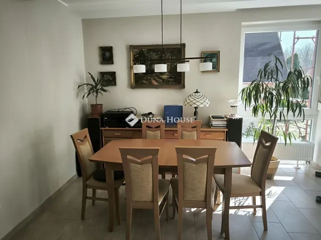 Eladó ház Győr, Sárás 76 nm