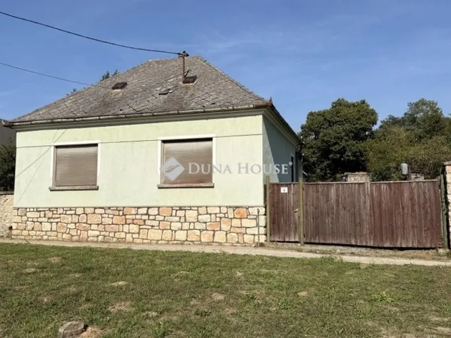 Eladó ház Bakonyszentkirály 118 nm