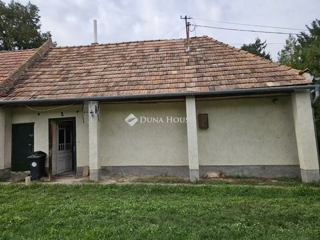 Eladó ház Bakonypéterd 48 nm