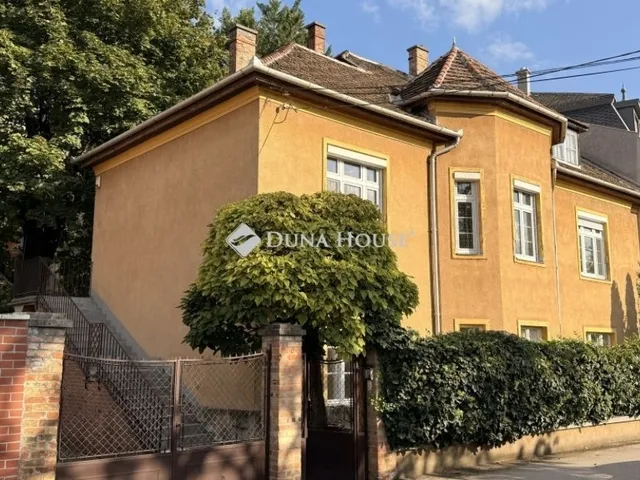 Eladó lakás Győr, Nádorváros 131 nm