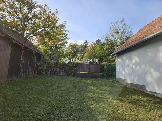 Eladó ház Bakonyszentlászló 136 nm