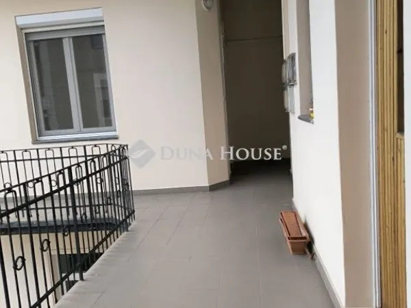 Eladó lakás Győr 69 nm