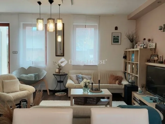 Eladó lakás Győr 98 nm