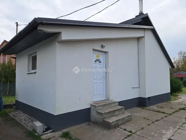 Eladó ház Győr, Győrszentiván 31 nm